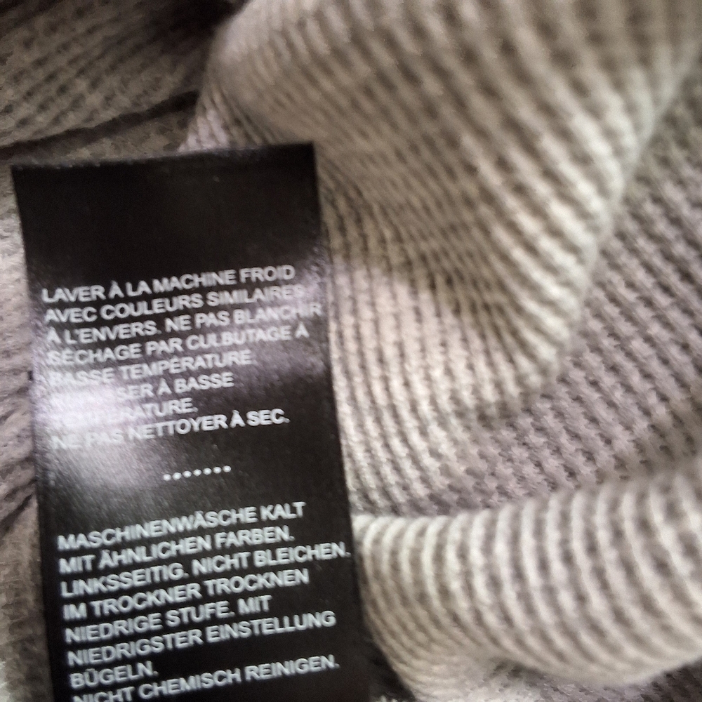 NWT Women's HARLEY DAVIDSON Gray Long Sleeve Top - Picture 12 of 16